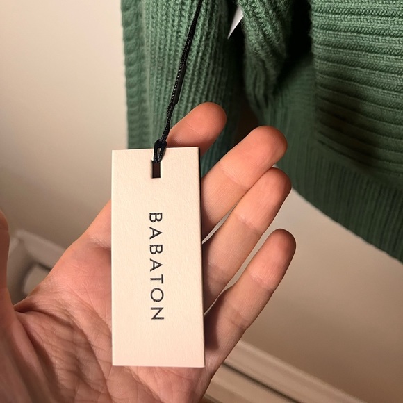 NEW with tags BABATON Aritzia Sleek Merino Wool Sweater in Forest Green Large - Picture 4 of 8